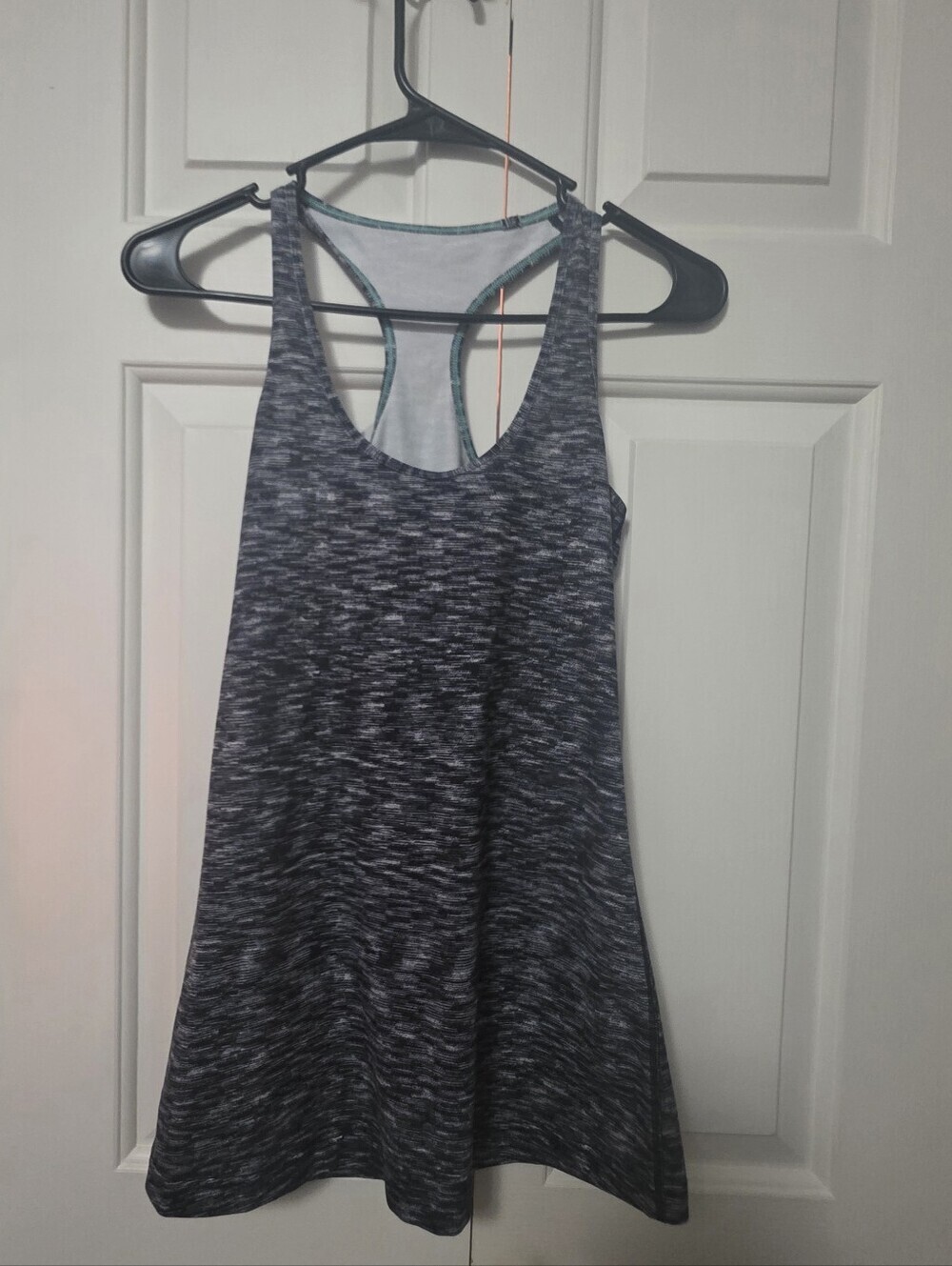 Lululemon Heathered Black & Gray Racerback Tank Size 6
